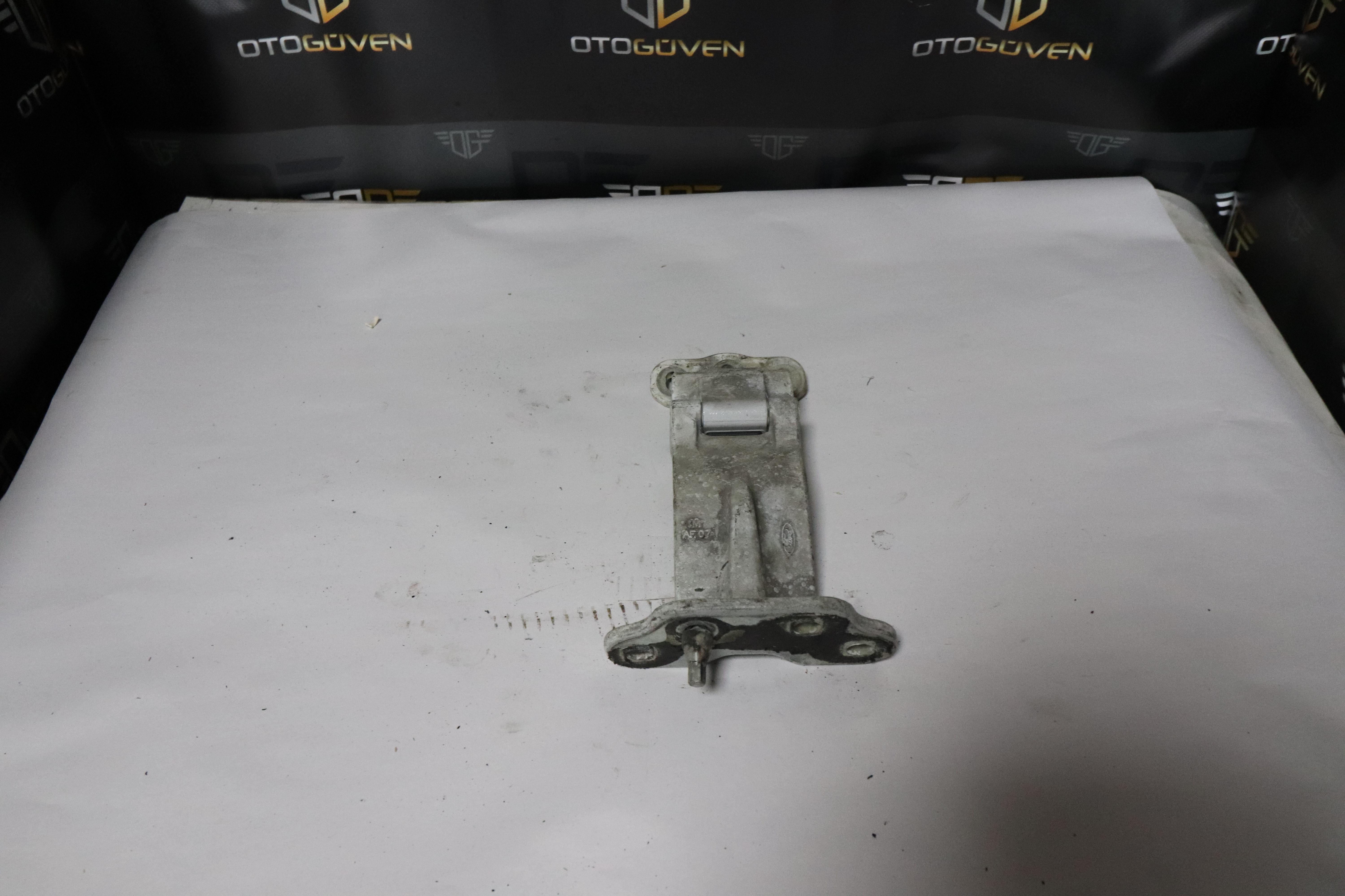 CUSTOM ARKA KAPI MENTEŞESİ