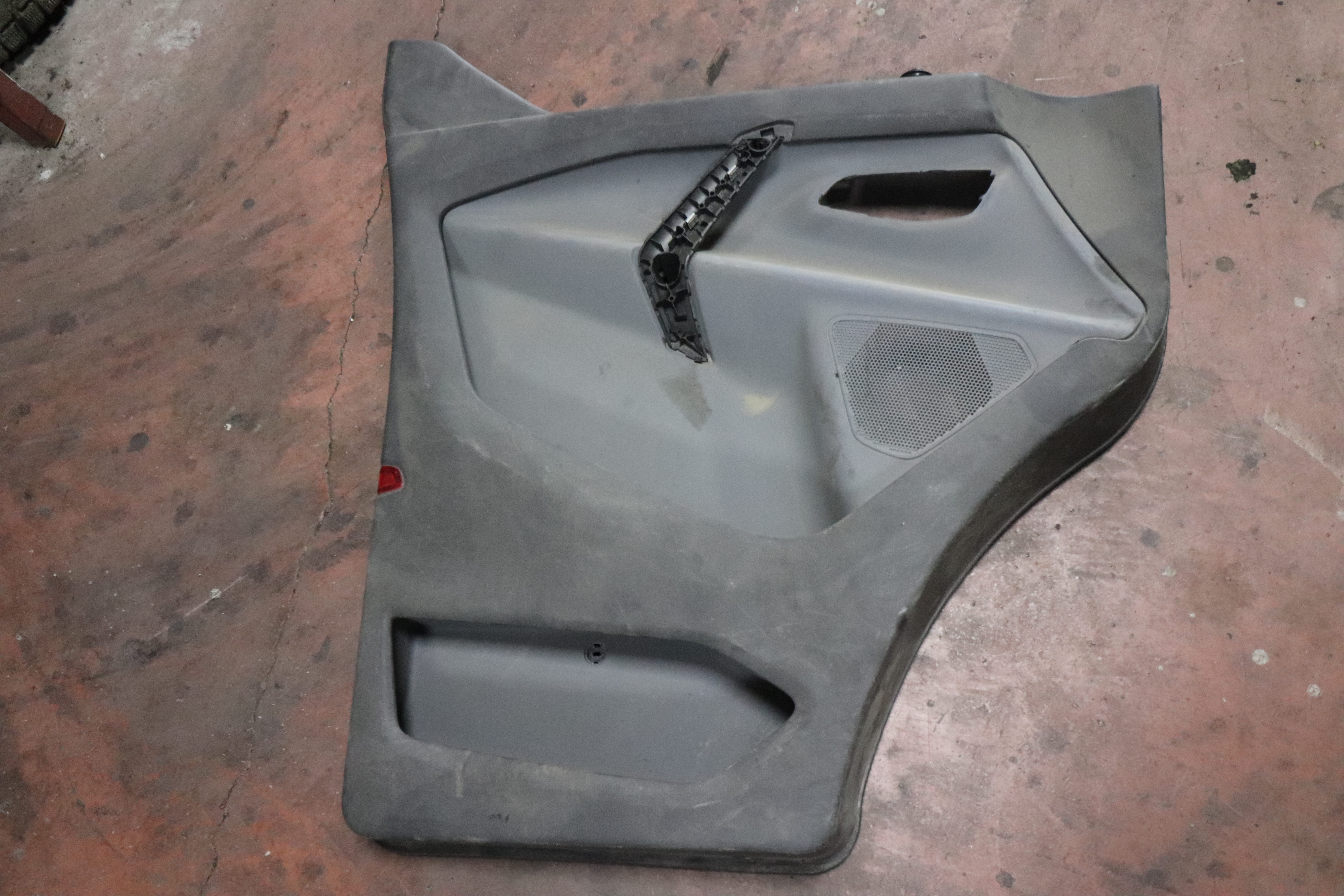 CUSTOM İÇ KAPI DÖŞEMESİ