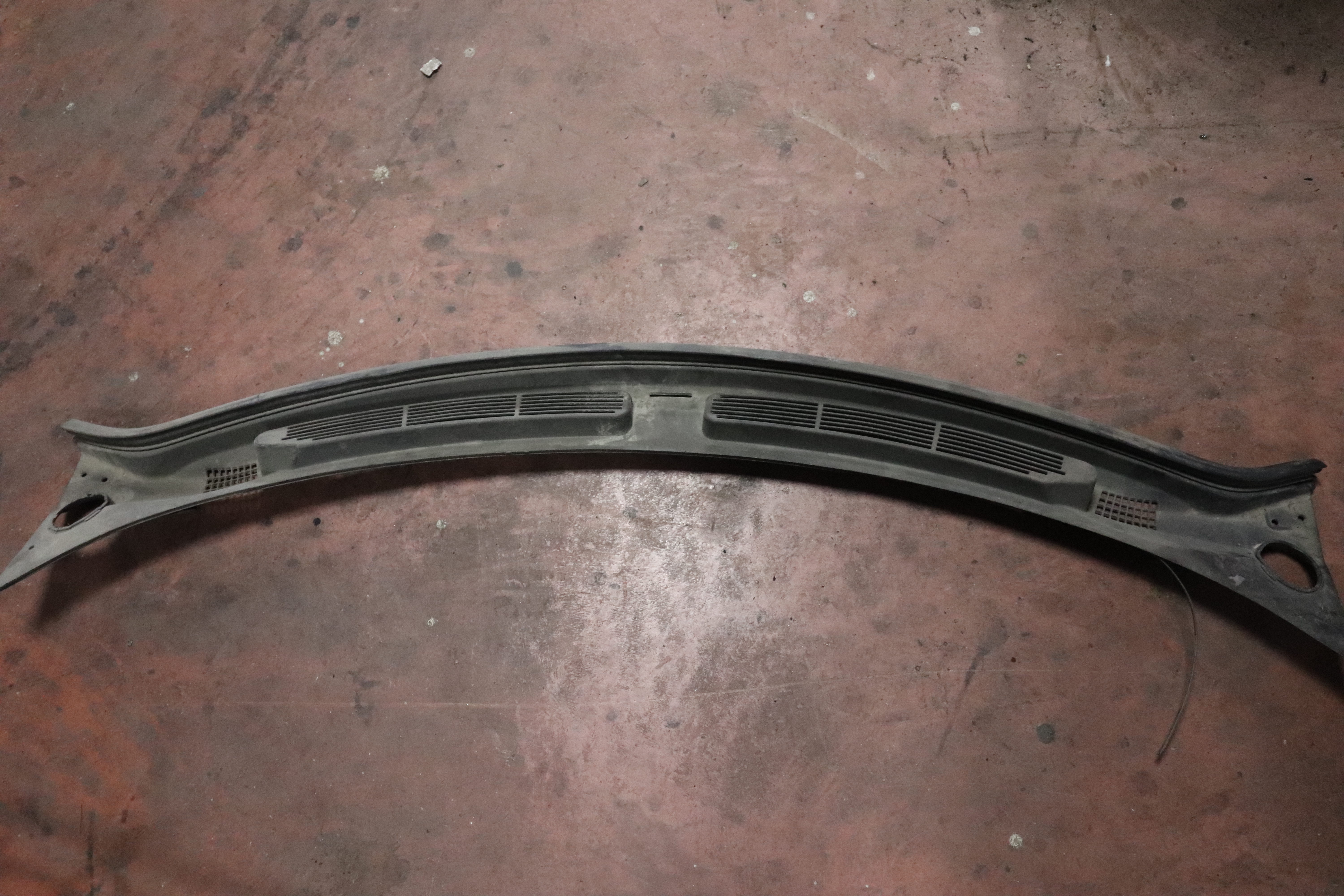 CUSTOM ÖN CAM IZGARASI