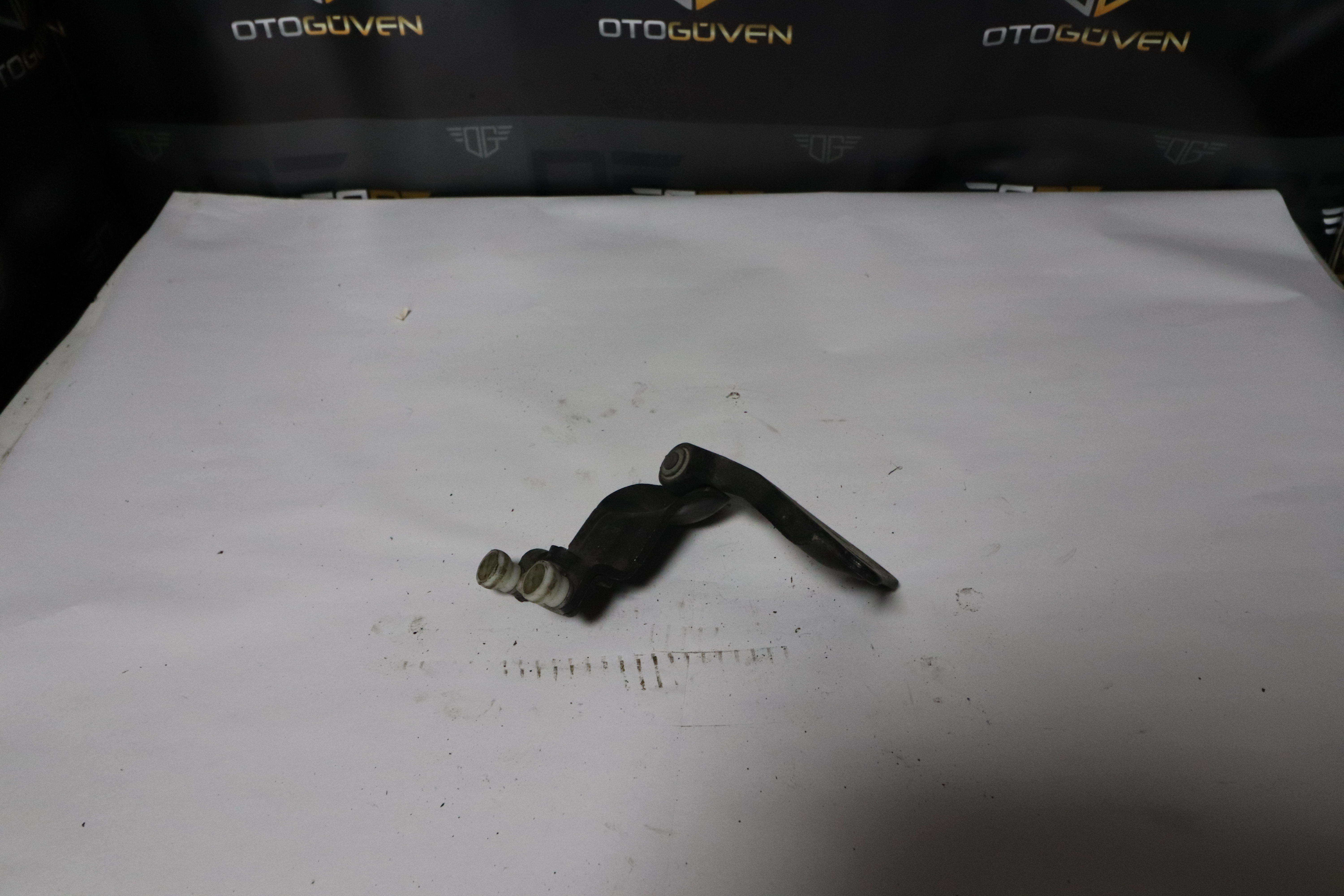 CUSTOM SÜRGÜLÜ KAPI ALT MEKANİZMASI