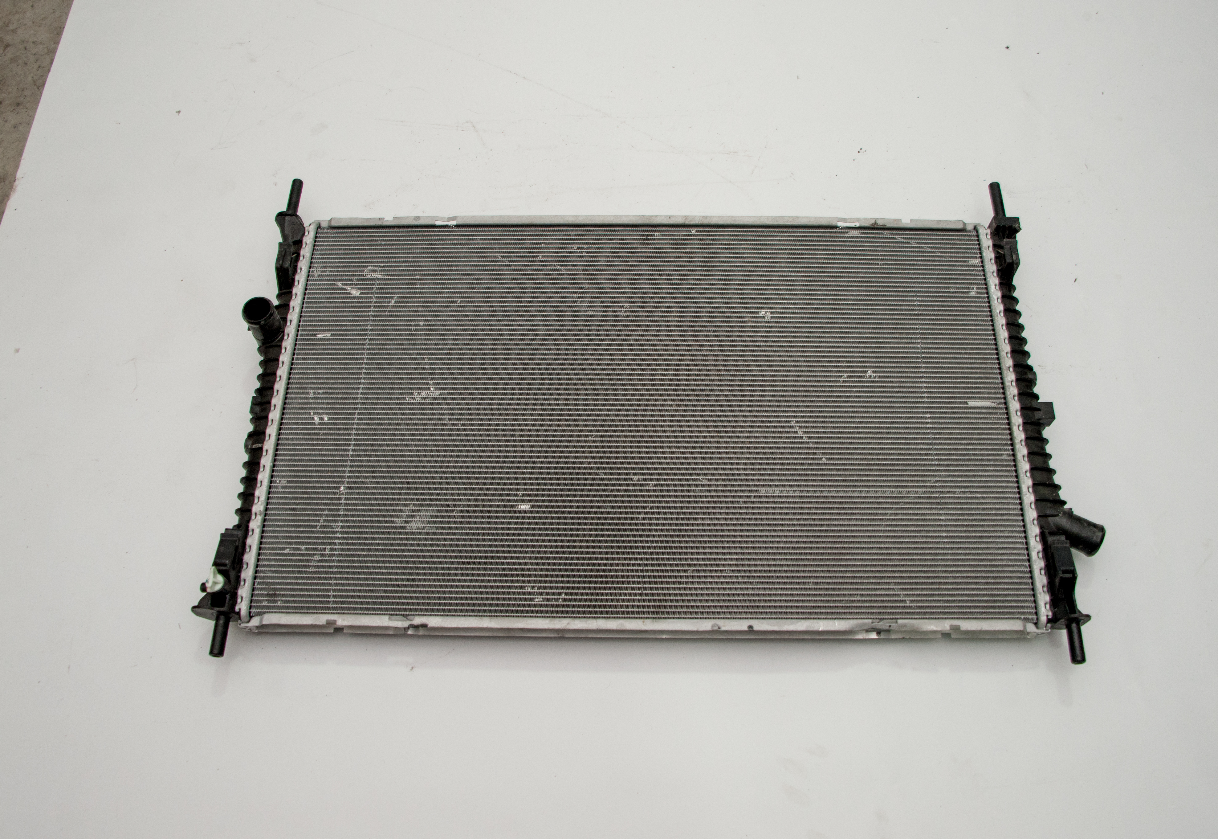 FORD CASTIM SU RADYATÖRÜ RADYATÖRÜ