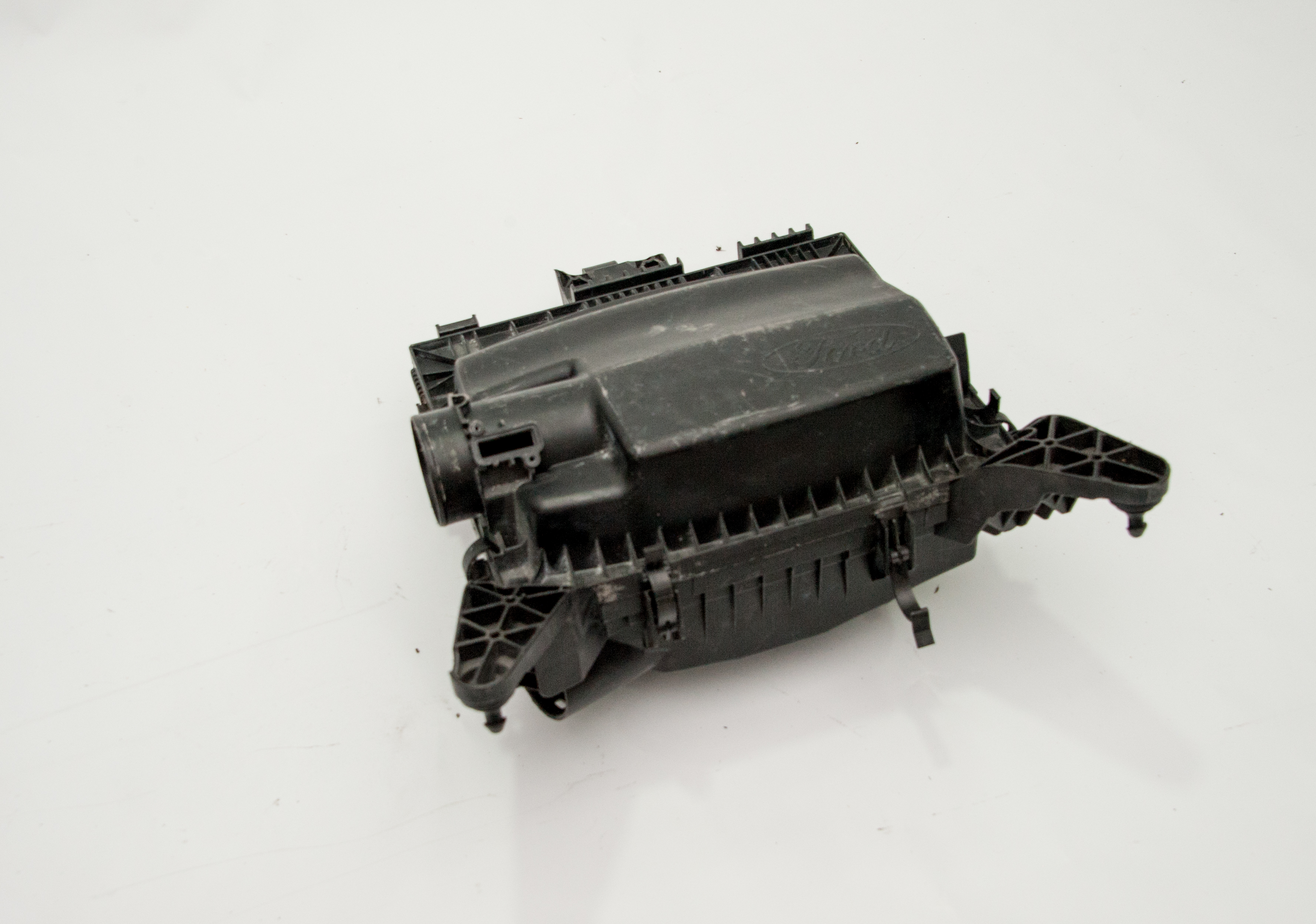 FORD KASTIM 2018 SONRASI HAVA FİLTRE KUTUSU