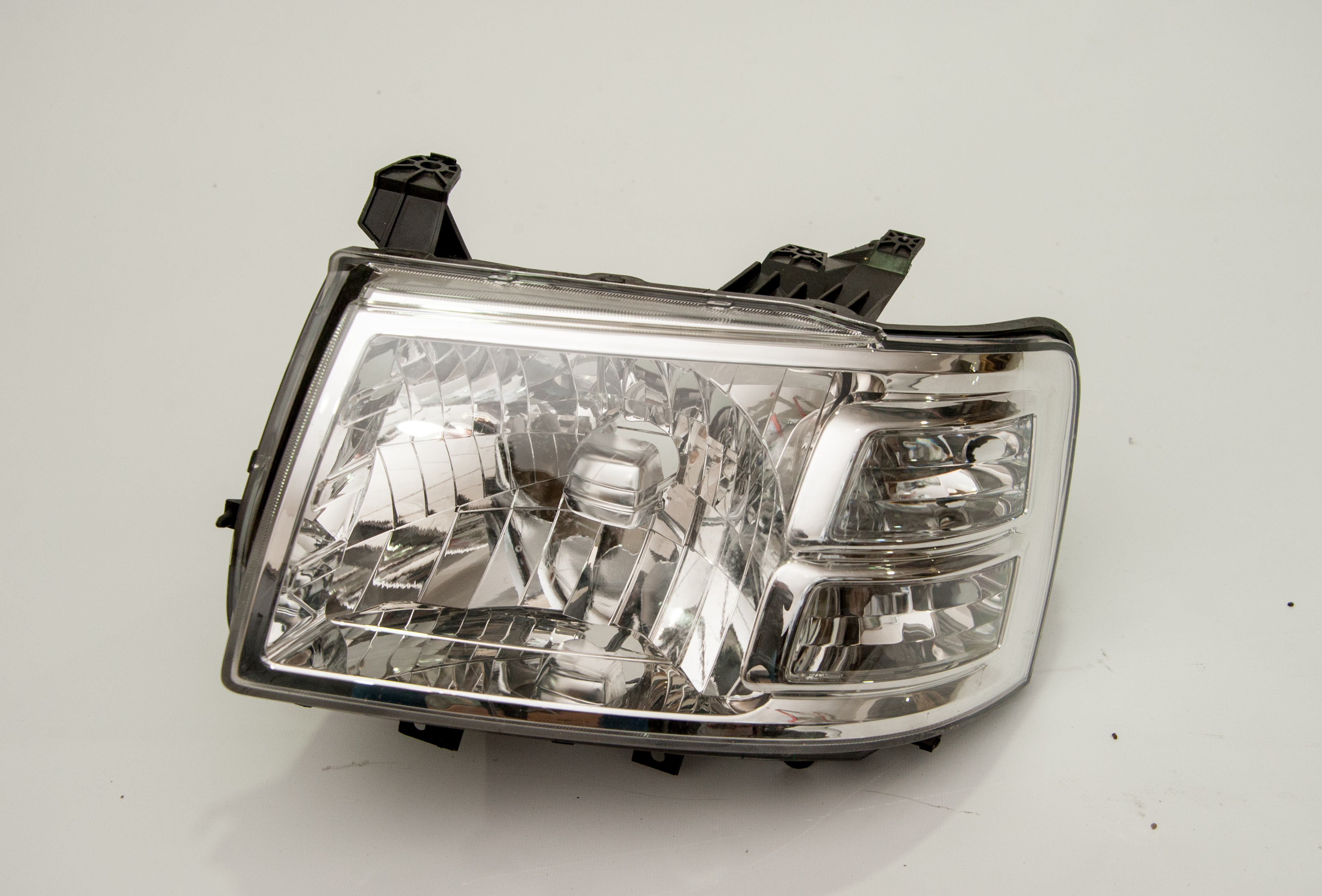 FORD RANGER 2008 2009 ÖN FAR