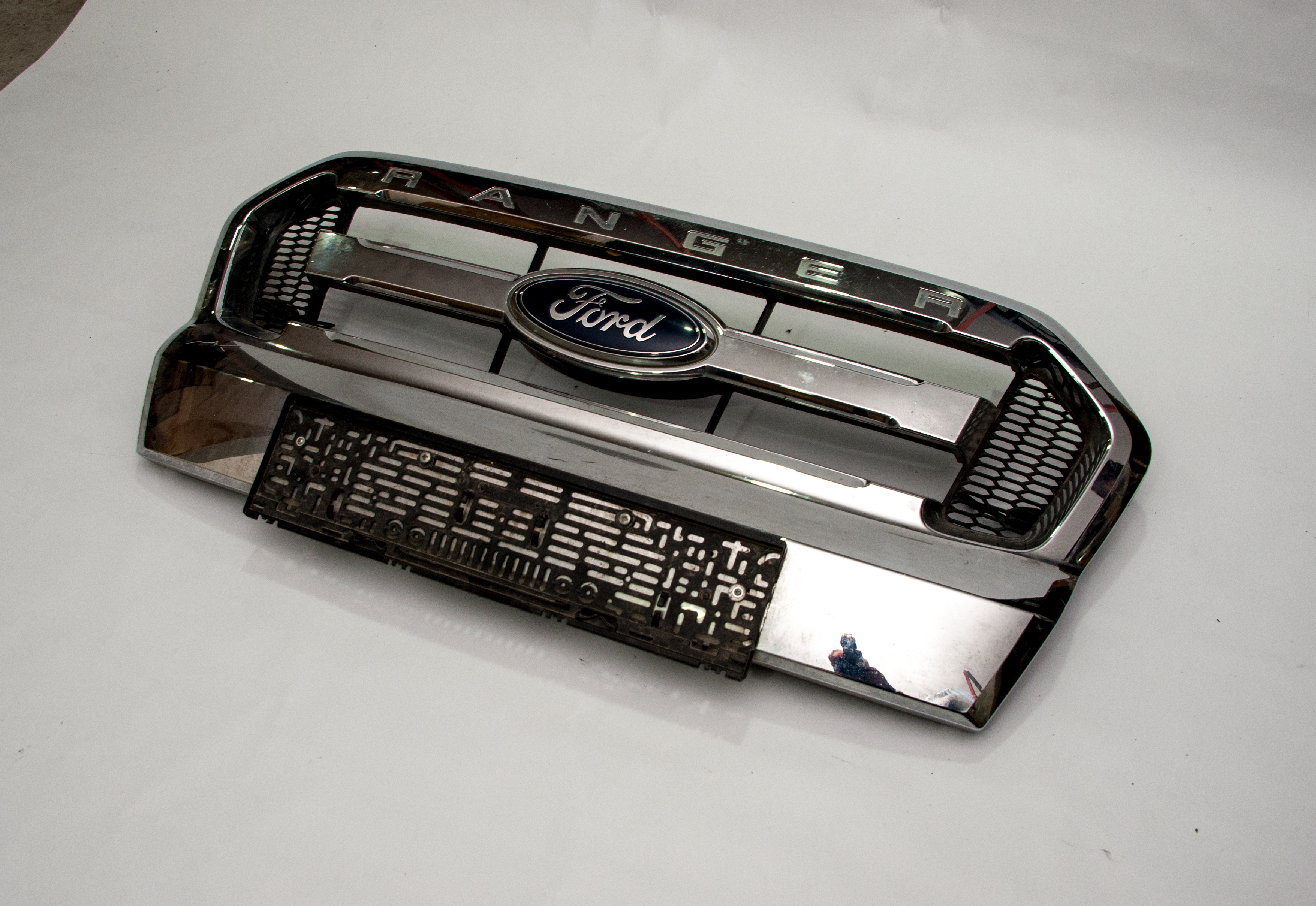 FORD RANGER 2018 2019 ÖN PANJUR ÇIKMACI