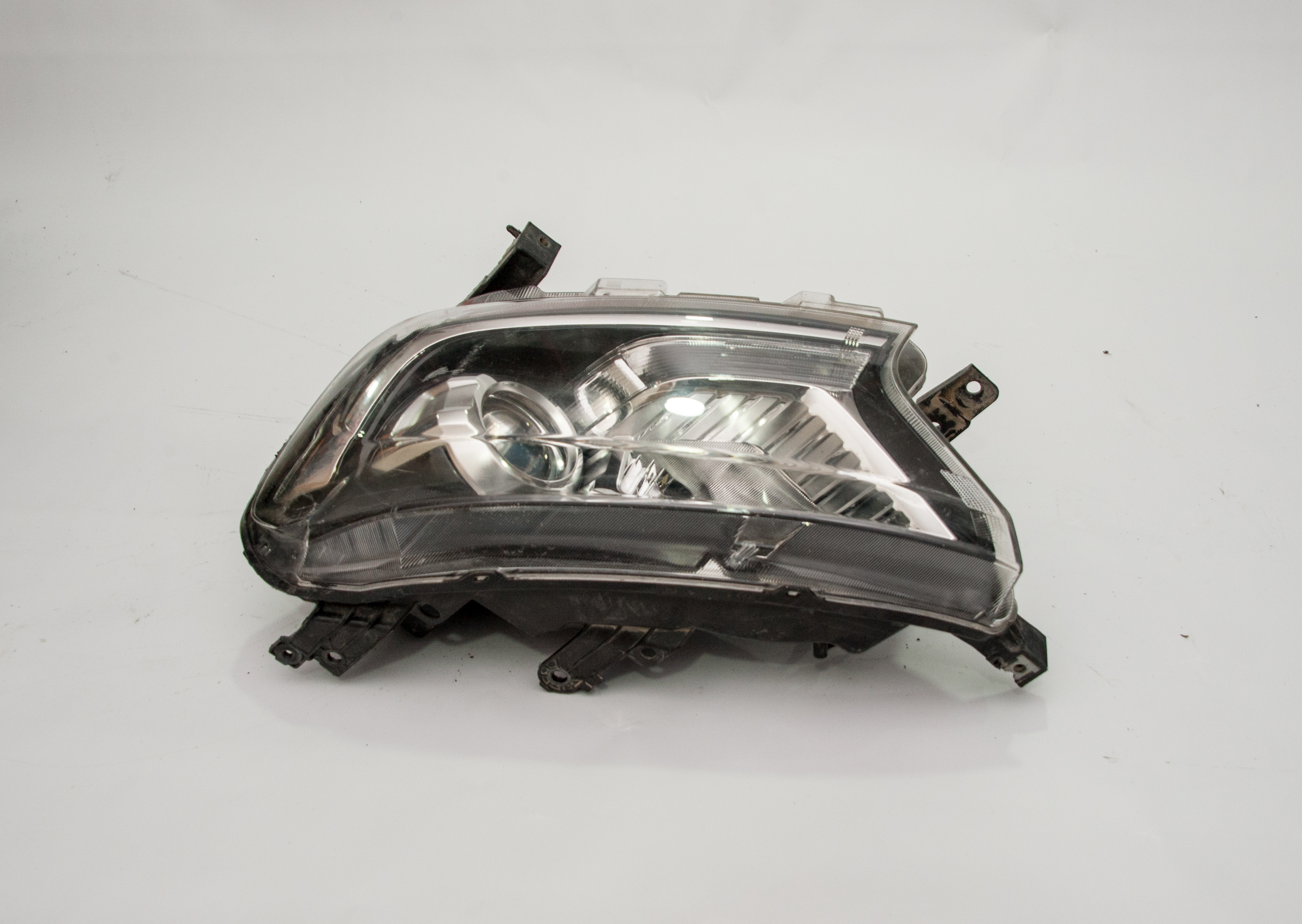 FORD RANGER 2018 SAĞ ÖN FAR NİKELAJLI