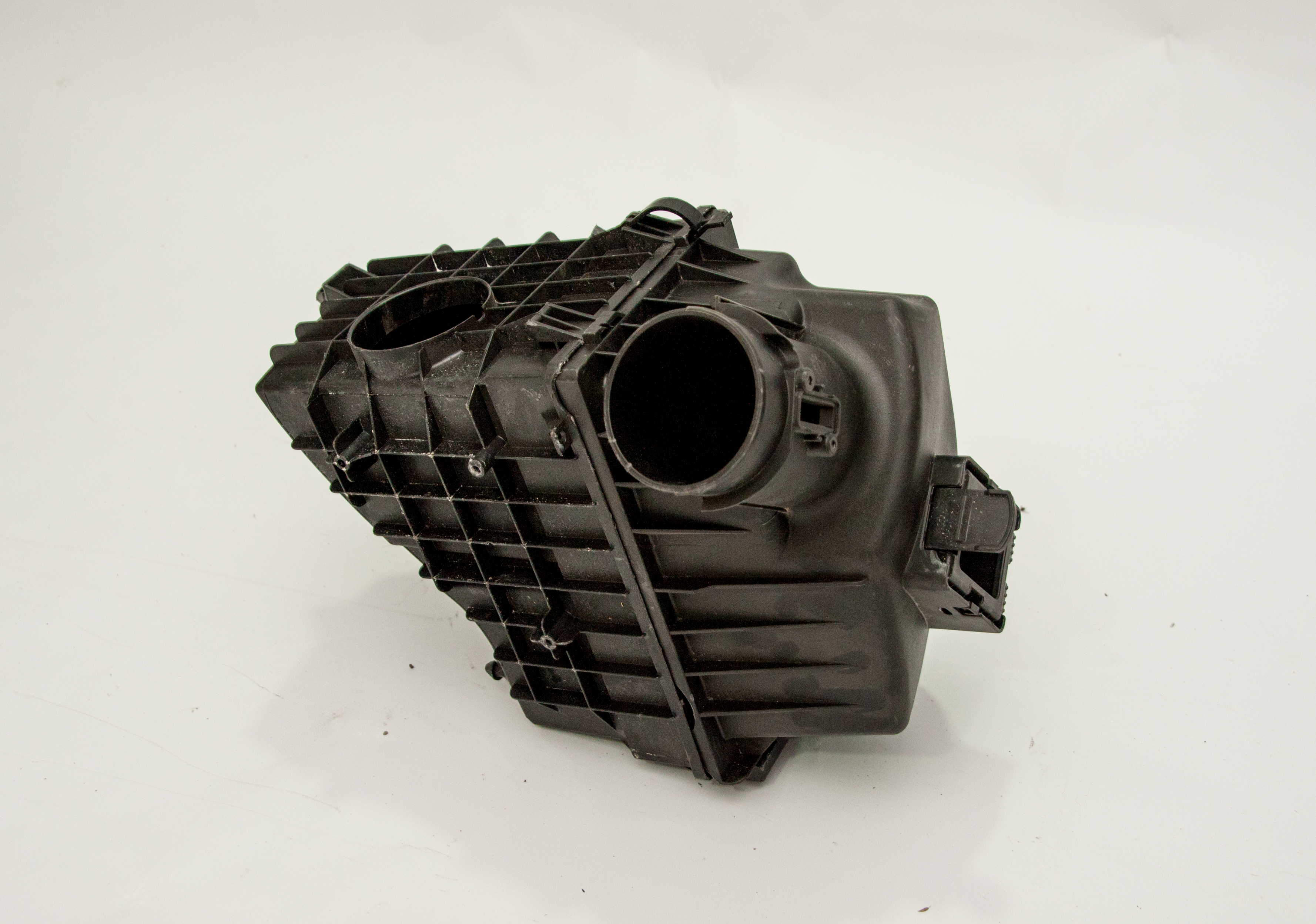 FORD TRANSİT 2015 HAVA FİLİTRE KUTU