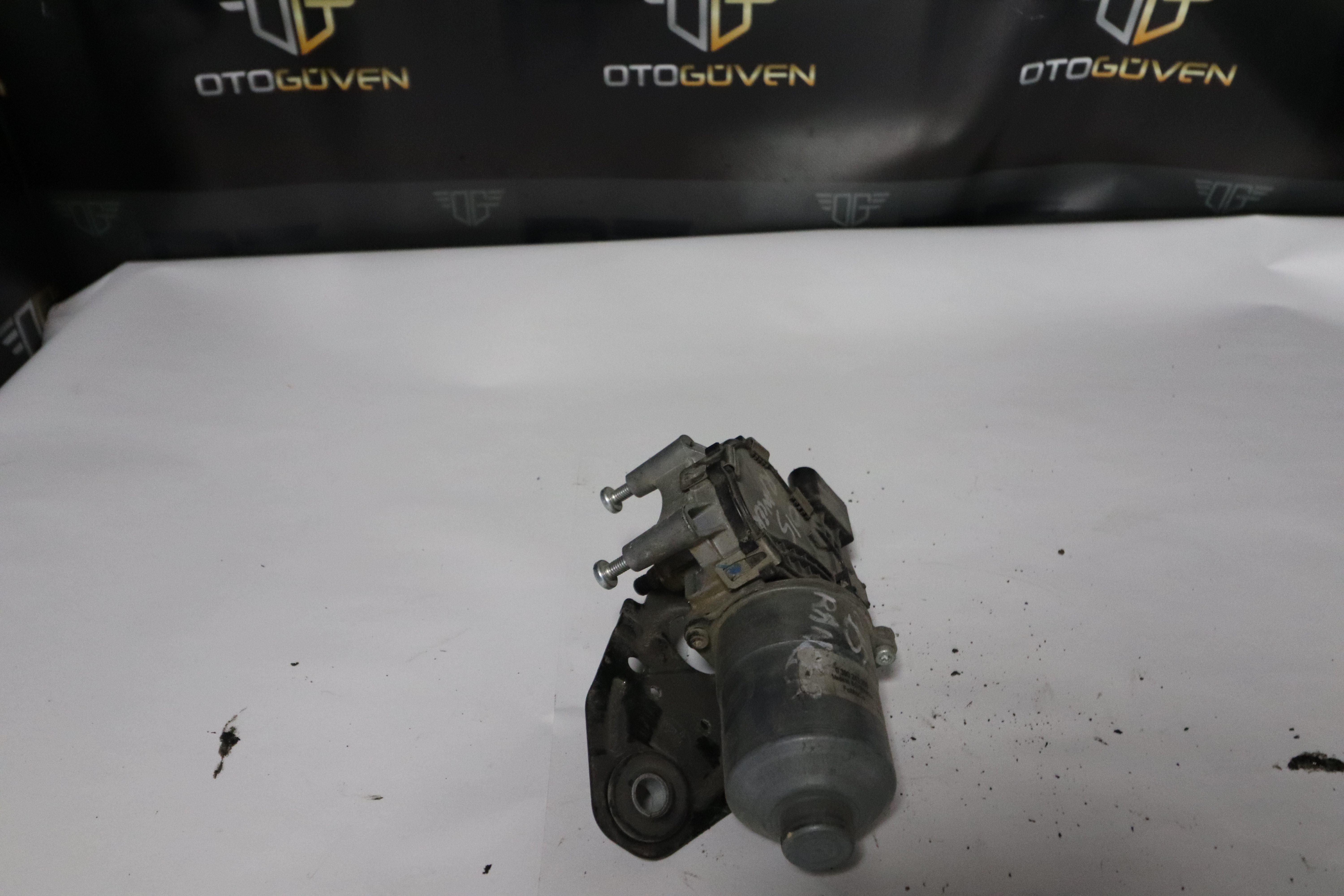 RANGER 2013-2015 CAM SİLECEK MOTORU