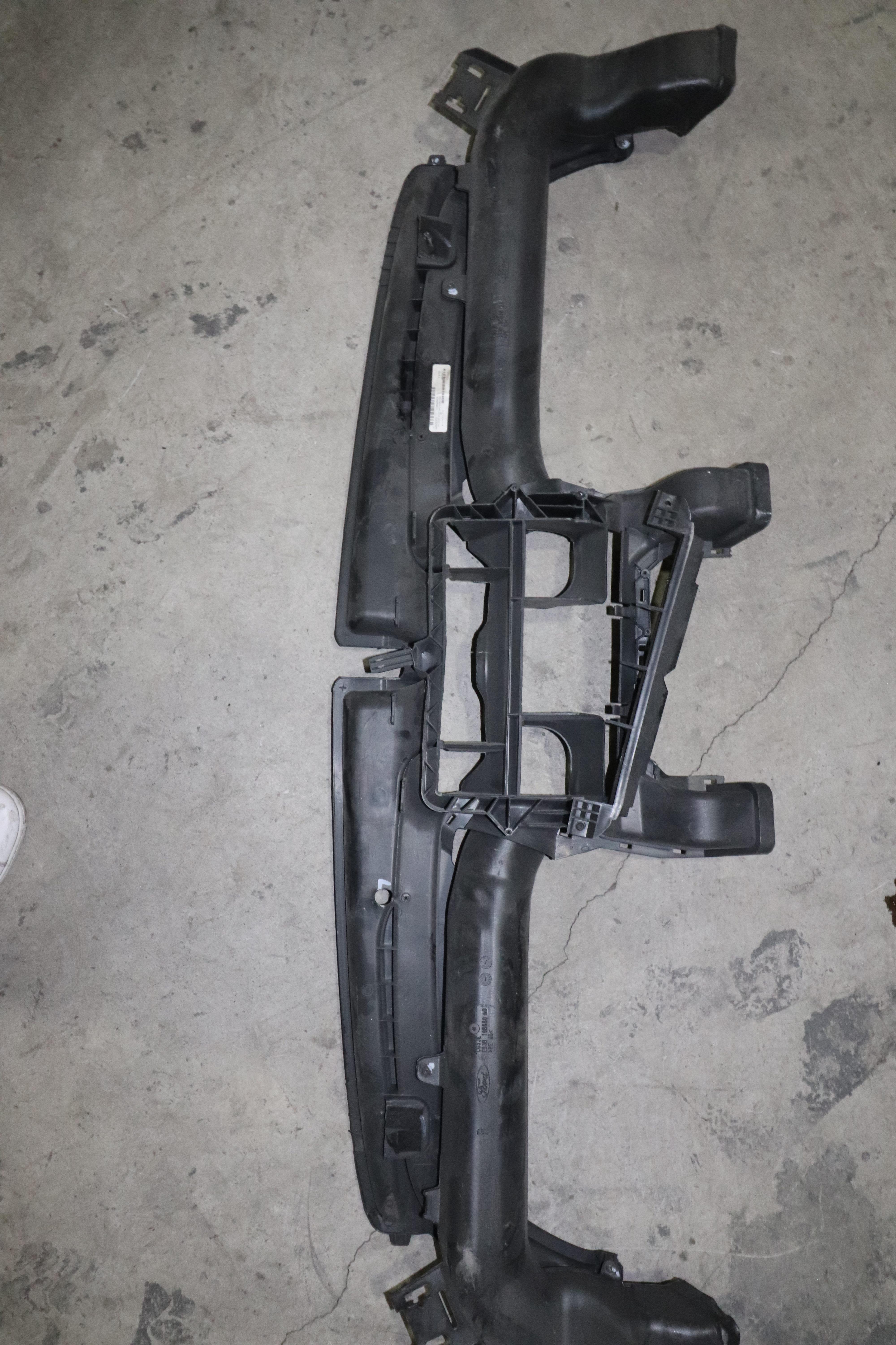 RANGER 2013-2015 GÖĞÜS DEMİRİ