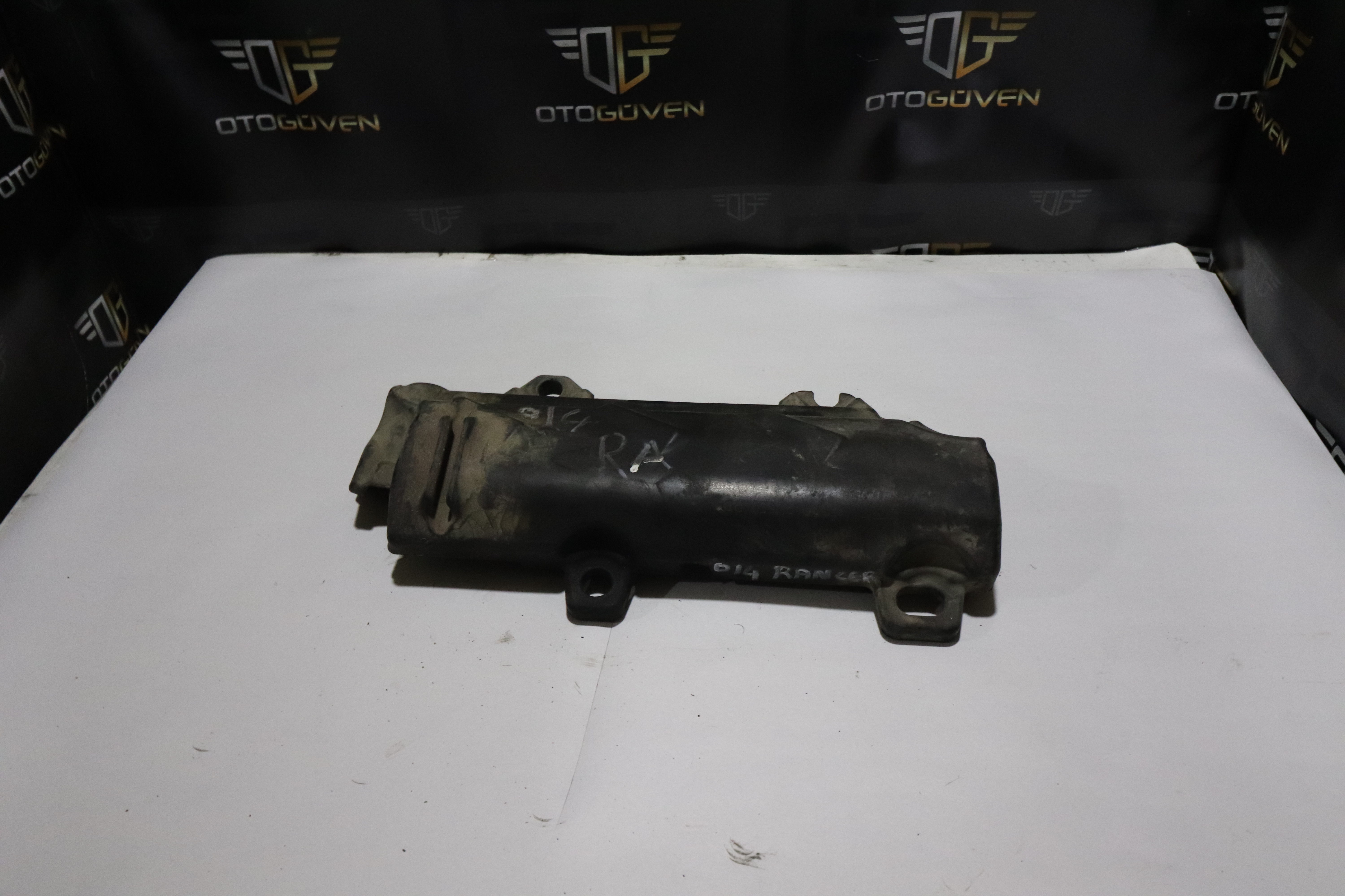 RANGER 2015-2018 ENJEKTÖR ÜST PLASTİĞİ