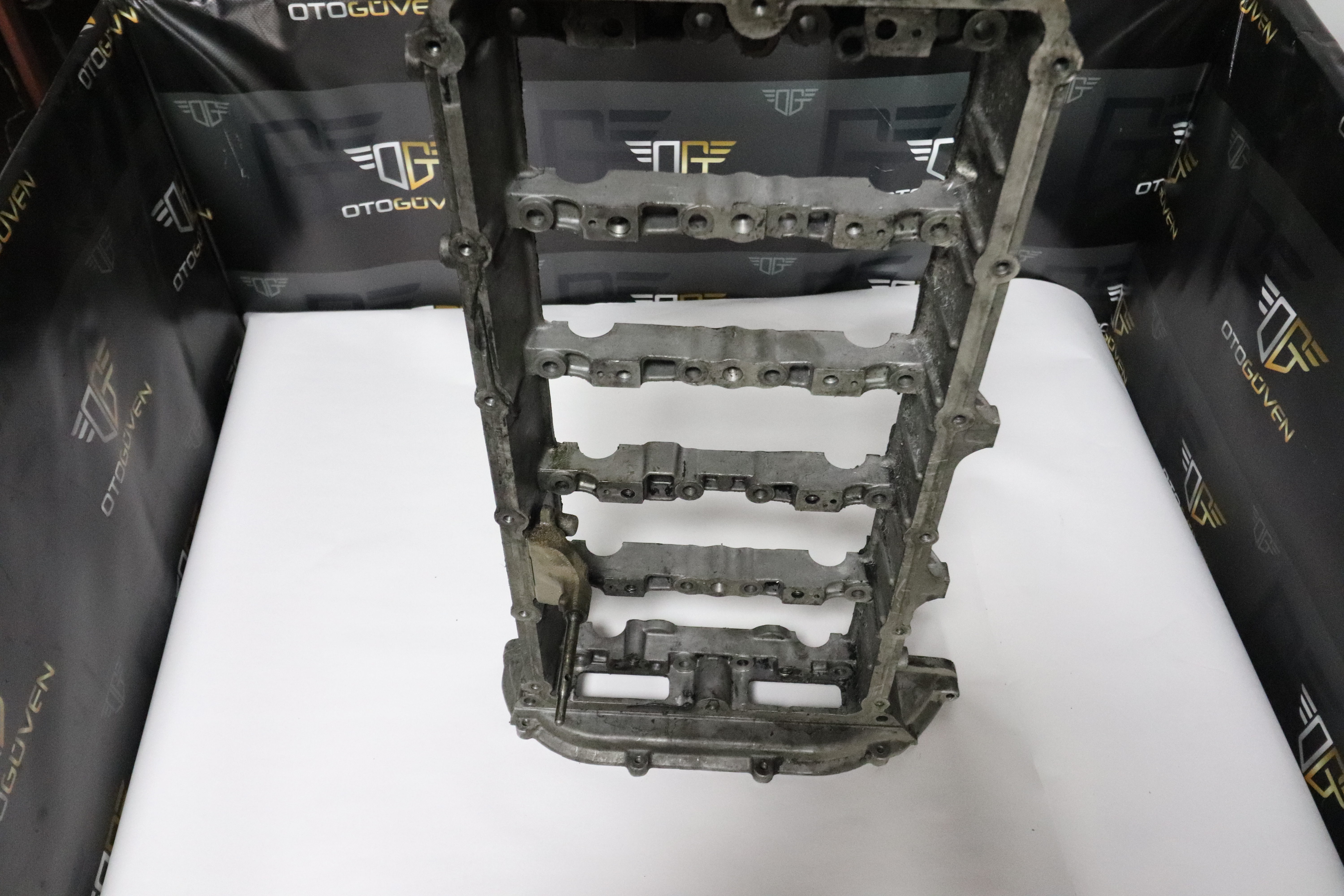 TRANSİT 200 PS ÜST SİLİNDİR KAPAK KEP