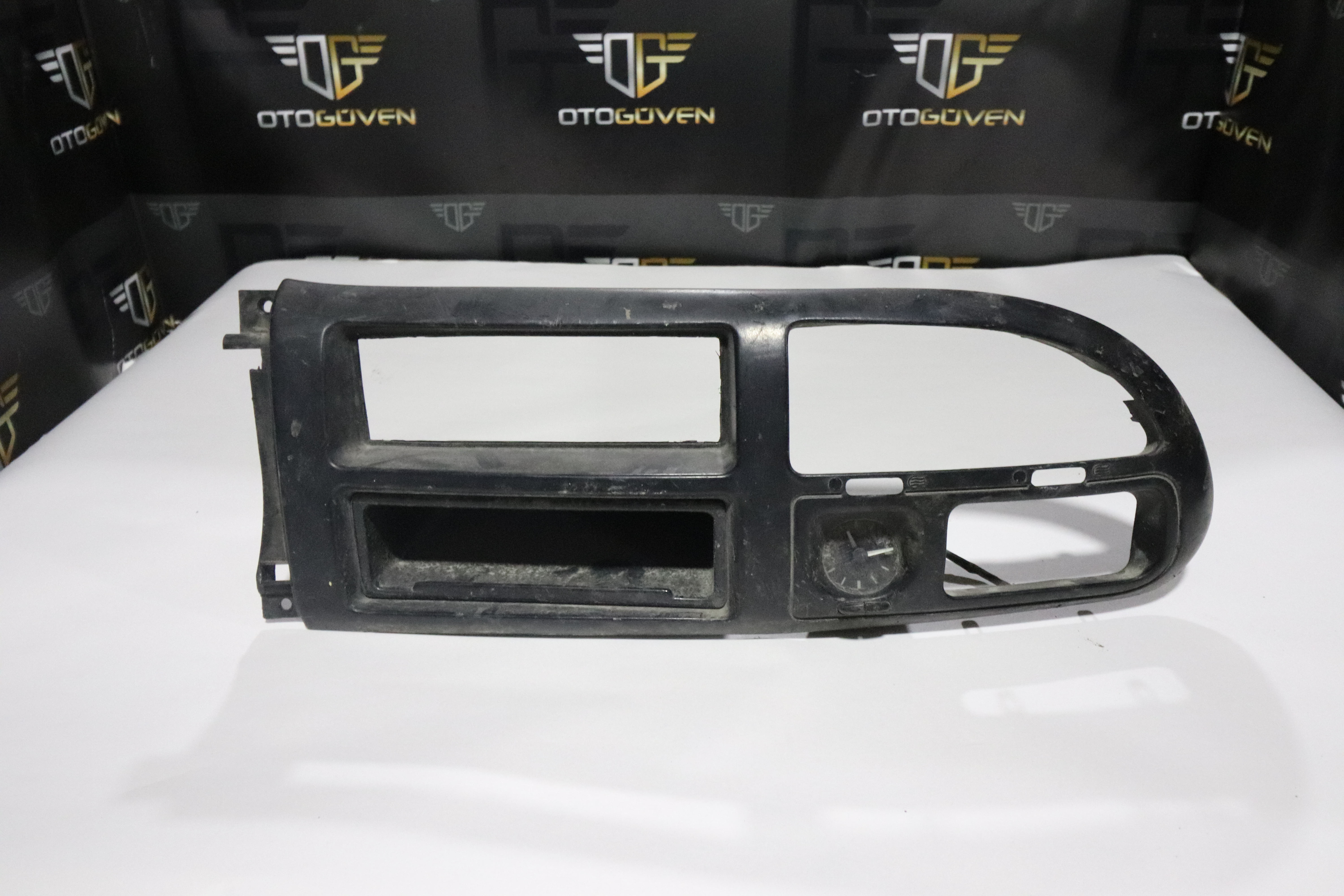 TRANSİT T15 TEYP ÇERÇEVESİ