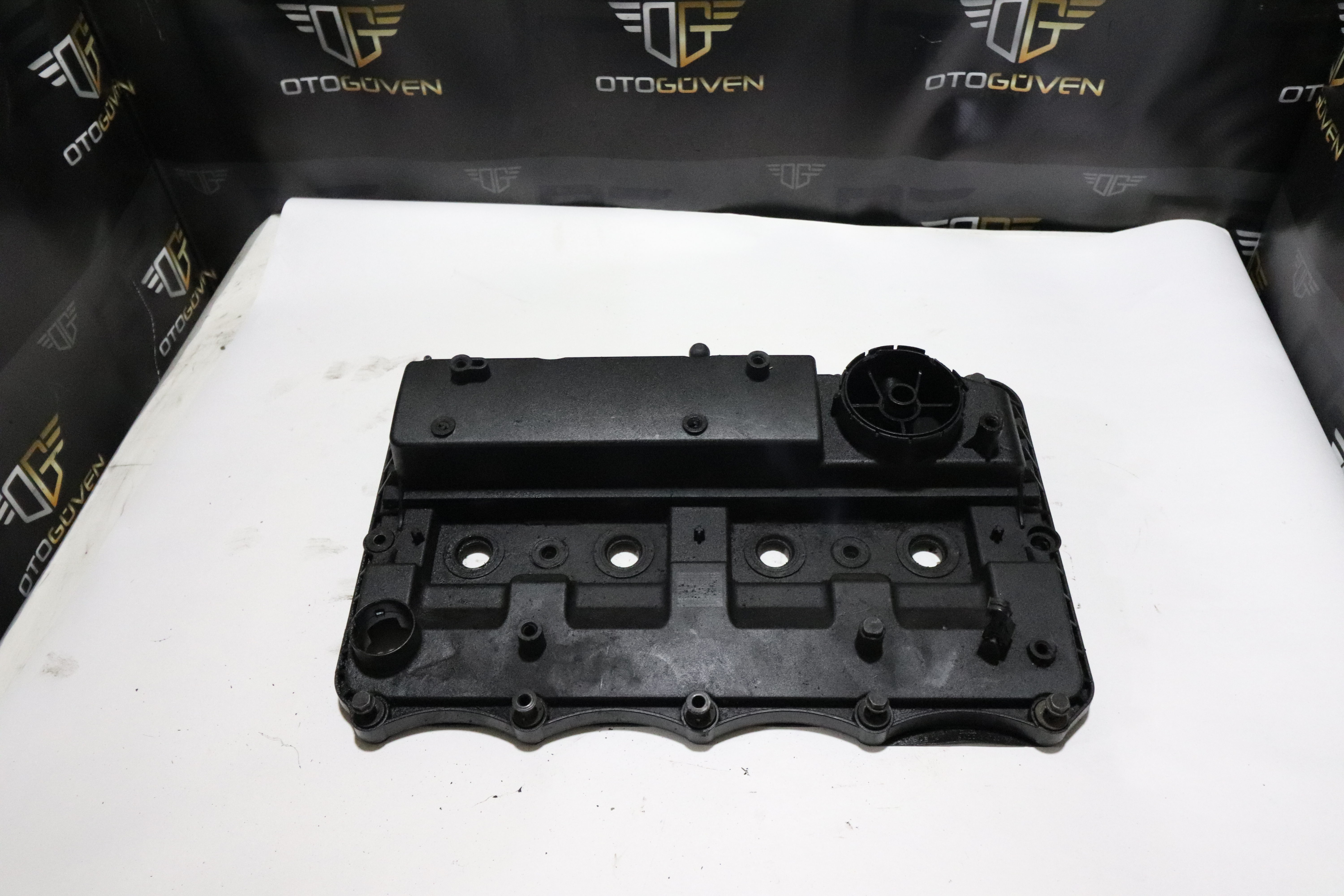 TRANSİT V155 ÜST KAPAK PLASTİĞİ