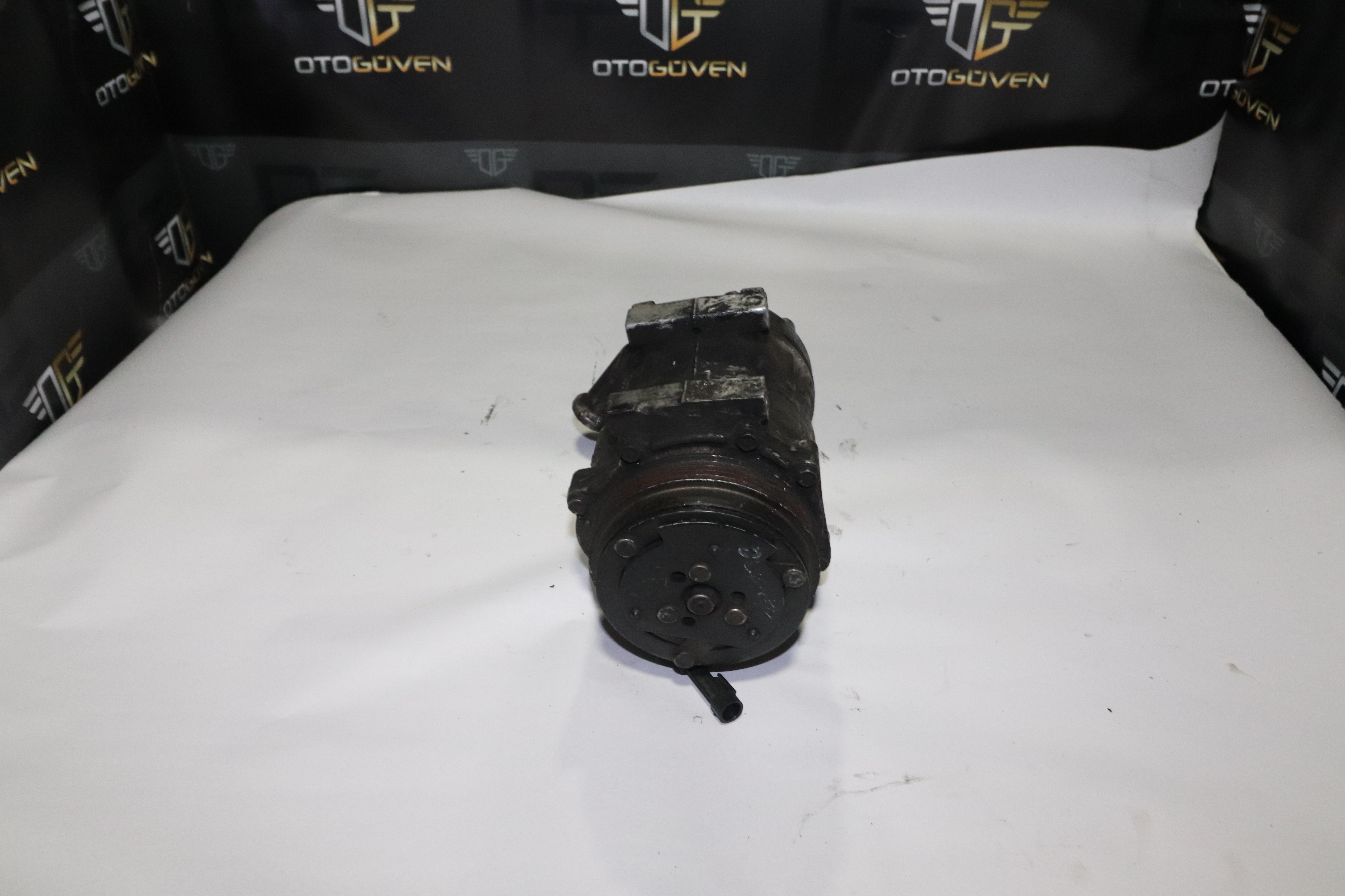 TRANSİT V184 KLİMA KOMPRESÖRÜ