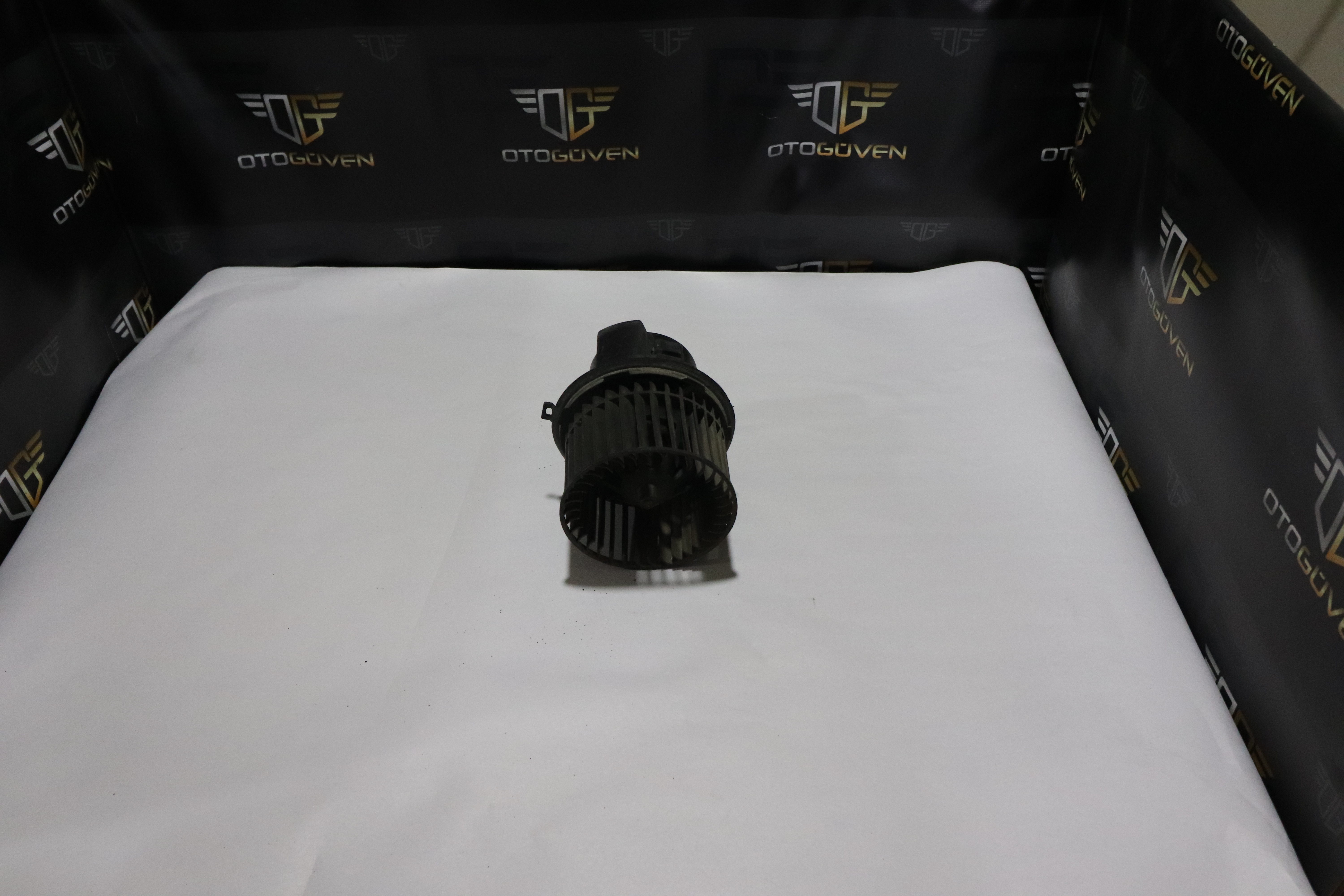 TRANSİT V184 KLİMA KUTUSU MOTORU