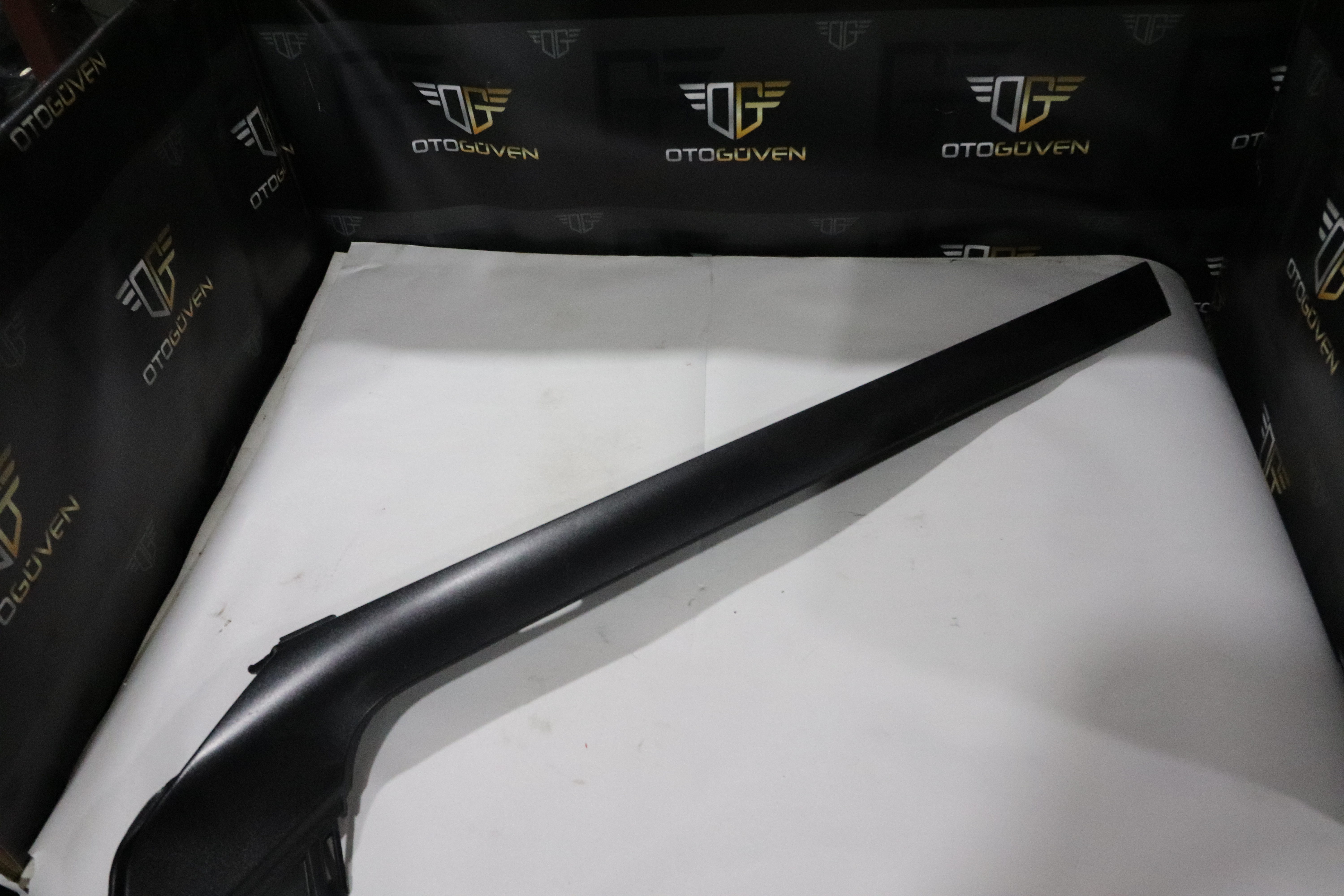 TRANSİT V184 SIFIR DIŞ DİREK PLASTİĞİ