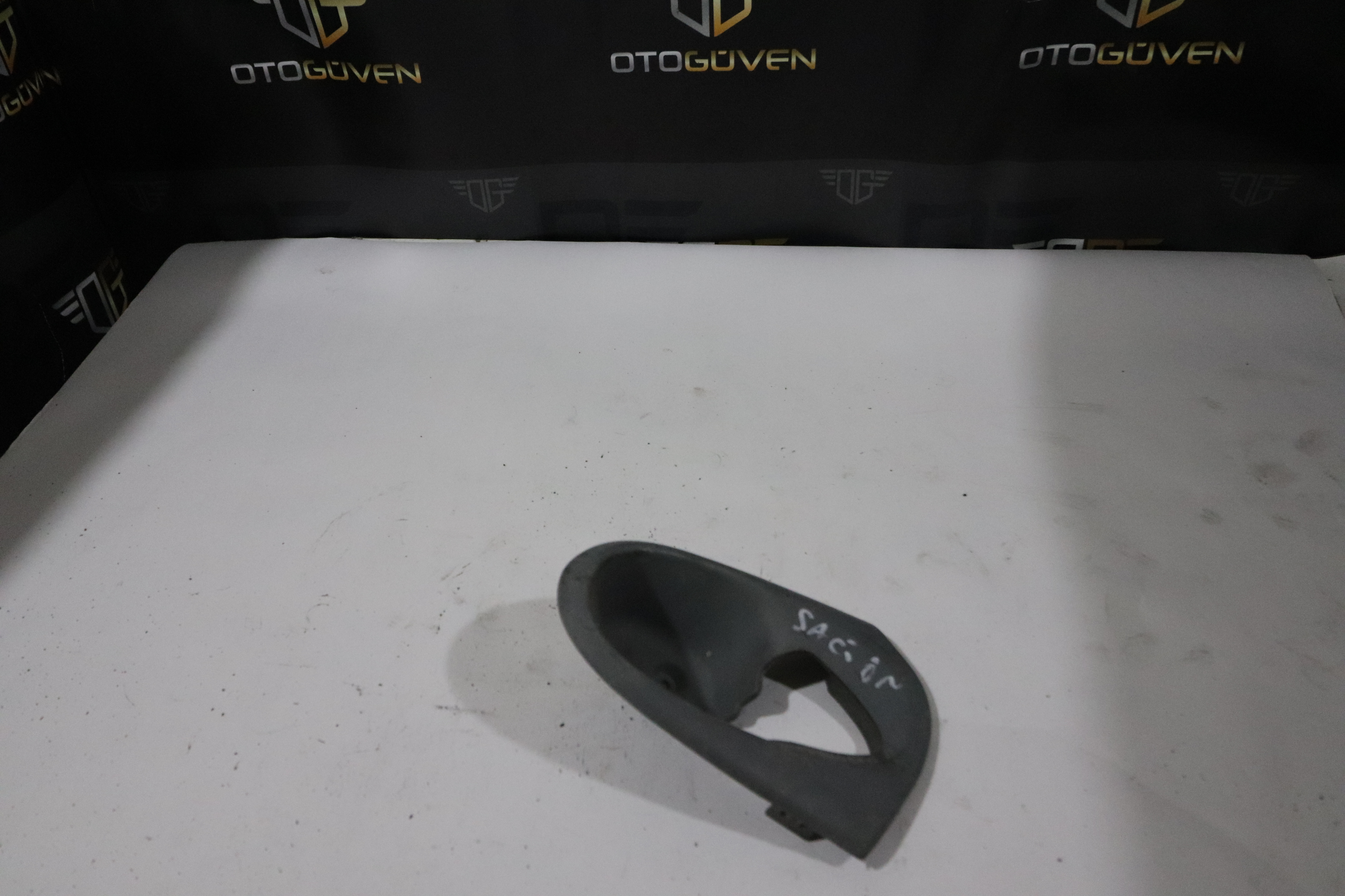 TRANSİT V347 KAPI AÇMA KOL PLASTİĞİ