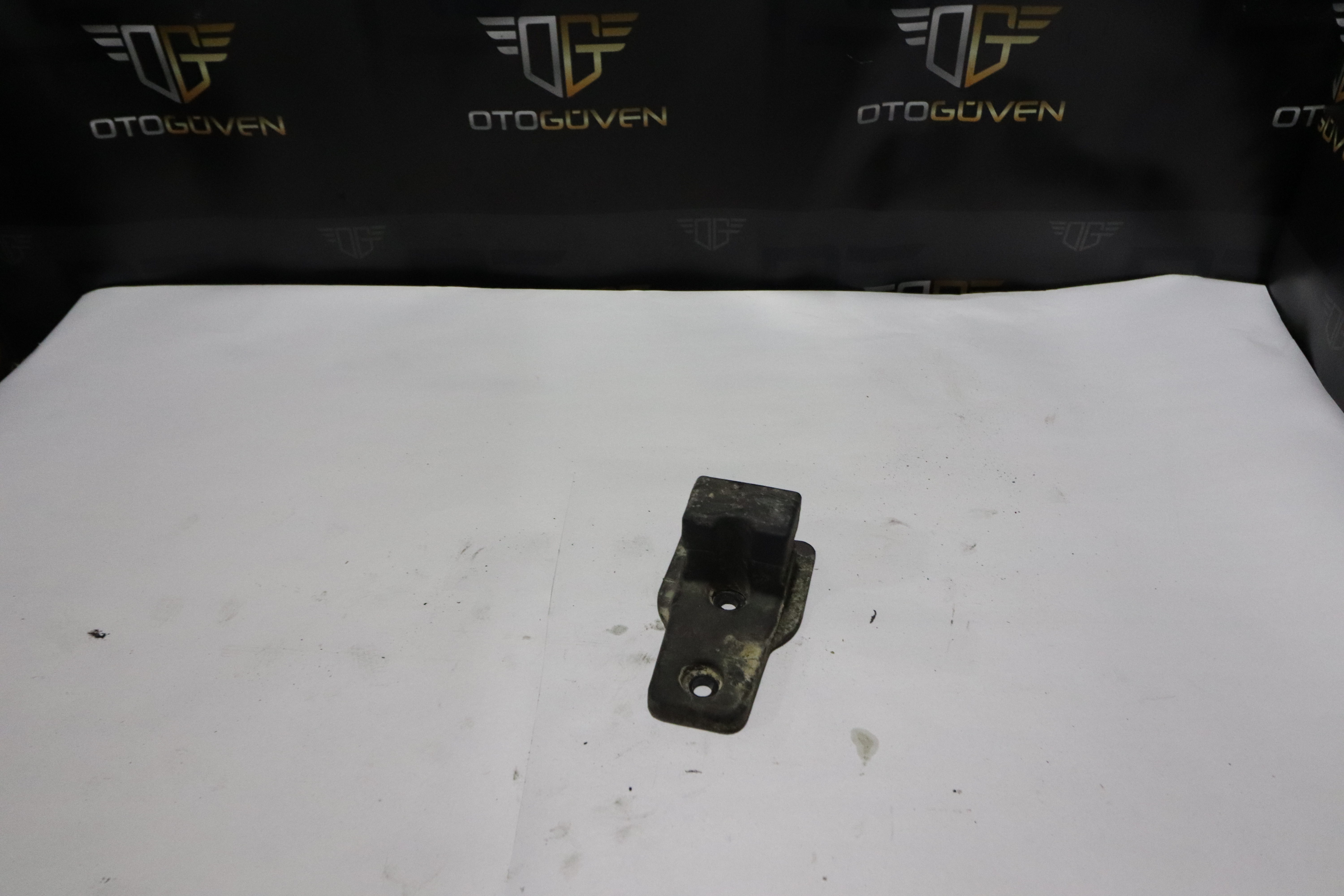 TRANSİT V347 SÜRGÜLÜ KAPI PLASTİĞİ