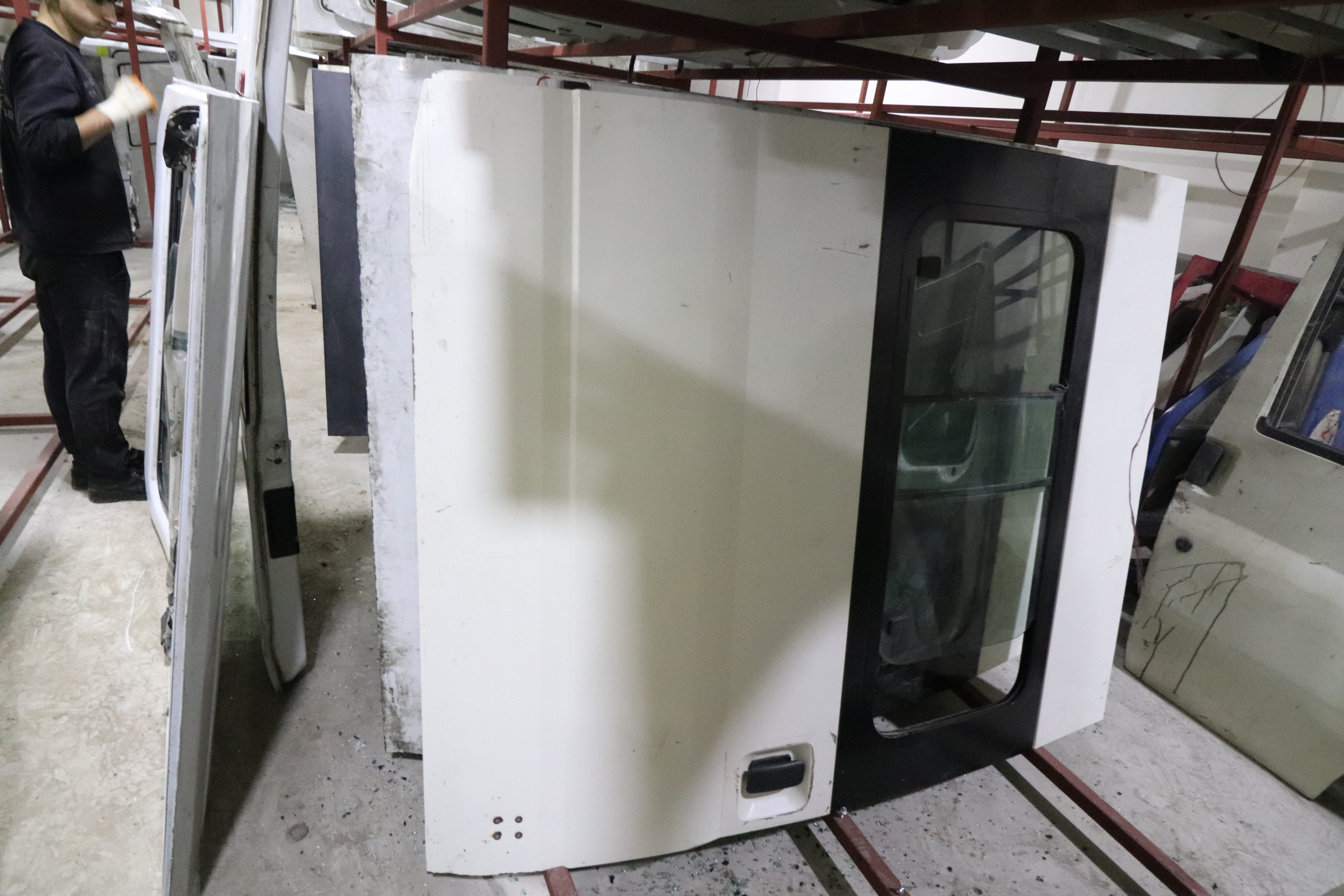 TRANSİT V347 SÜRGÜLÜ KAPI