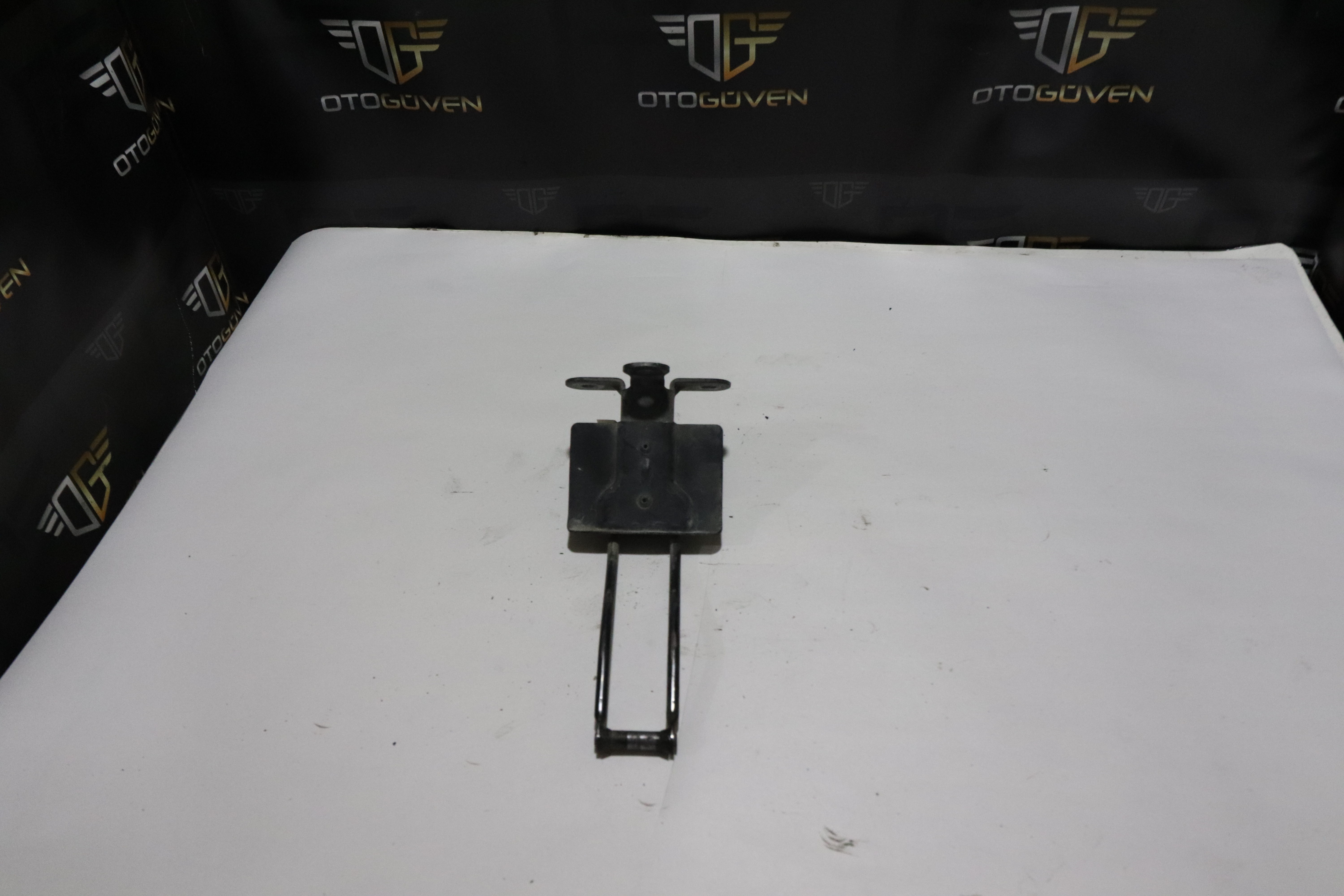 TRANSİT V363 ARKA KAPI GERGİSİ