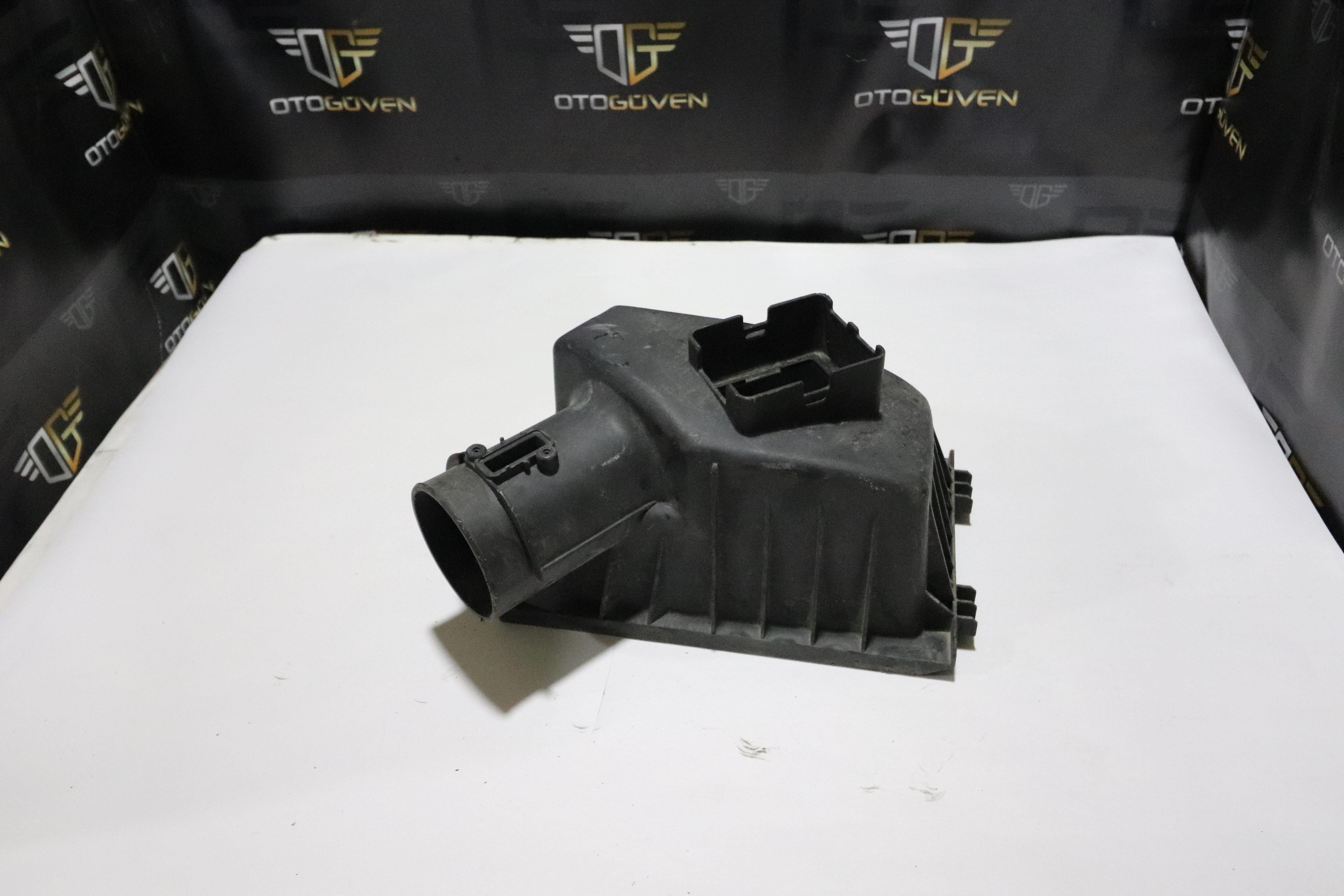 TRANSİT V363 HAVA FİLTRESİ