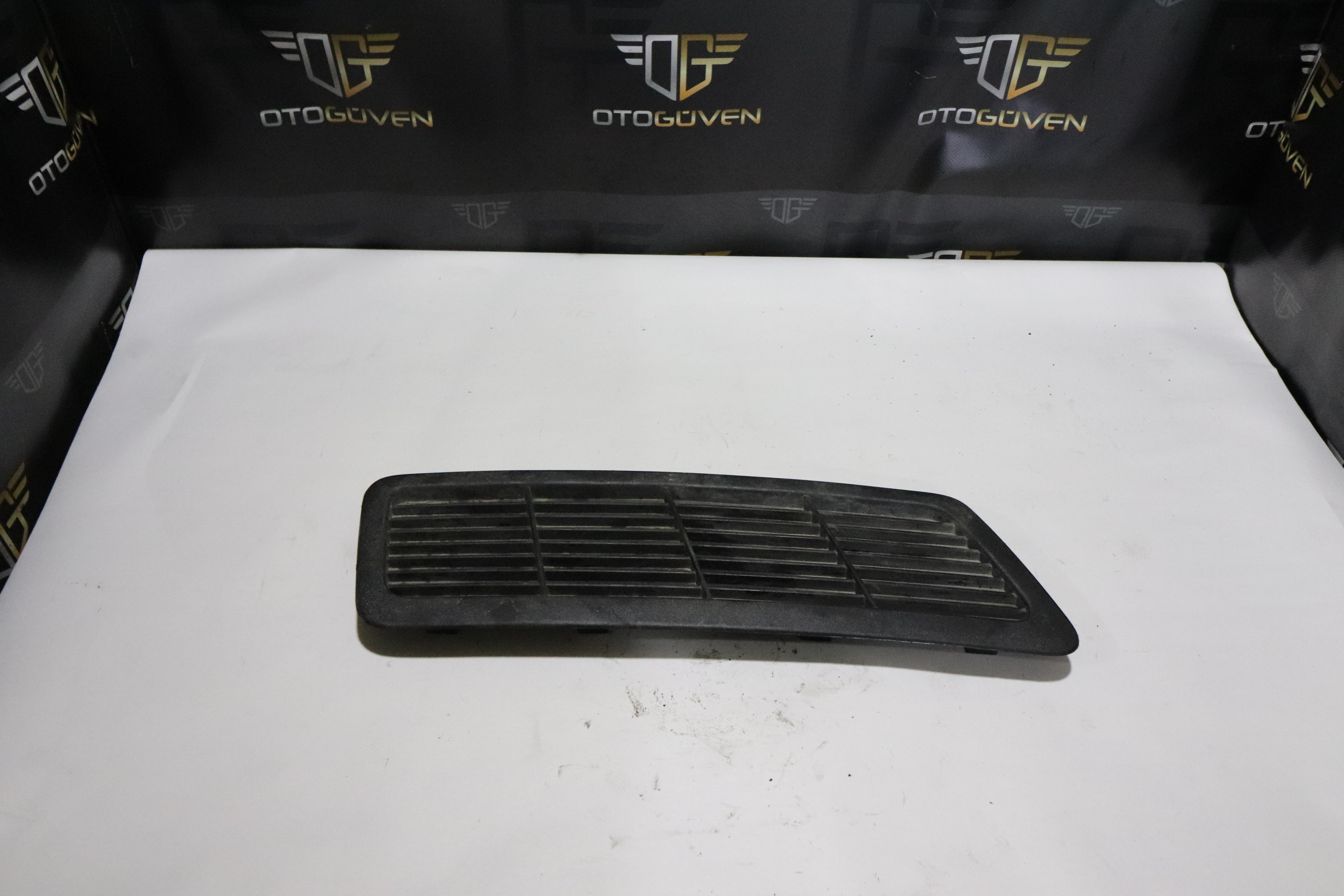 TRANSİT V363 KAPUT IZGARASI