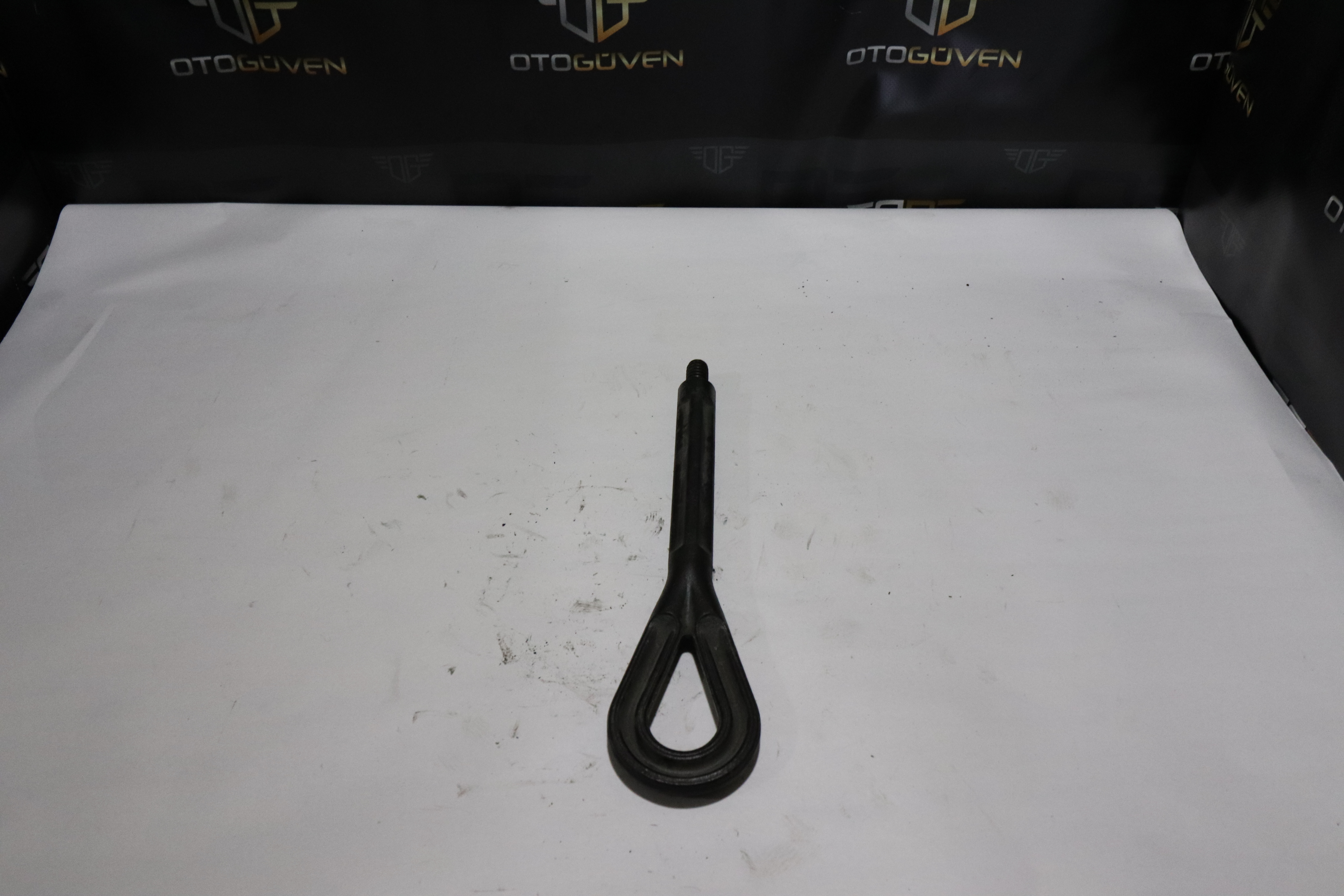 TRANSİT V363 ÖN ÇEKİ DEMİRİ