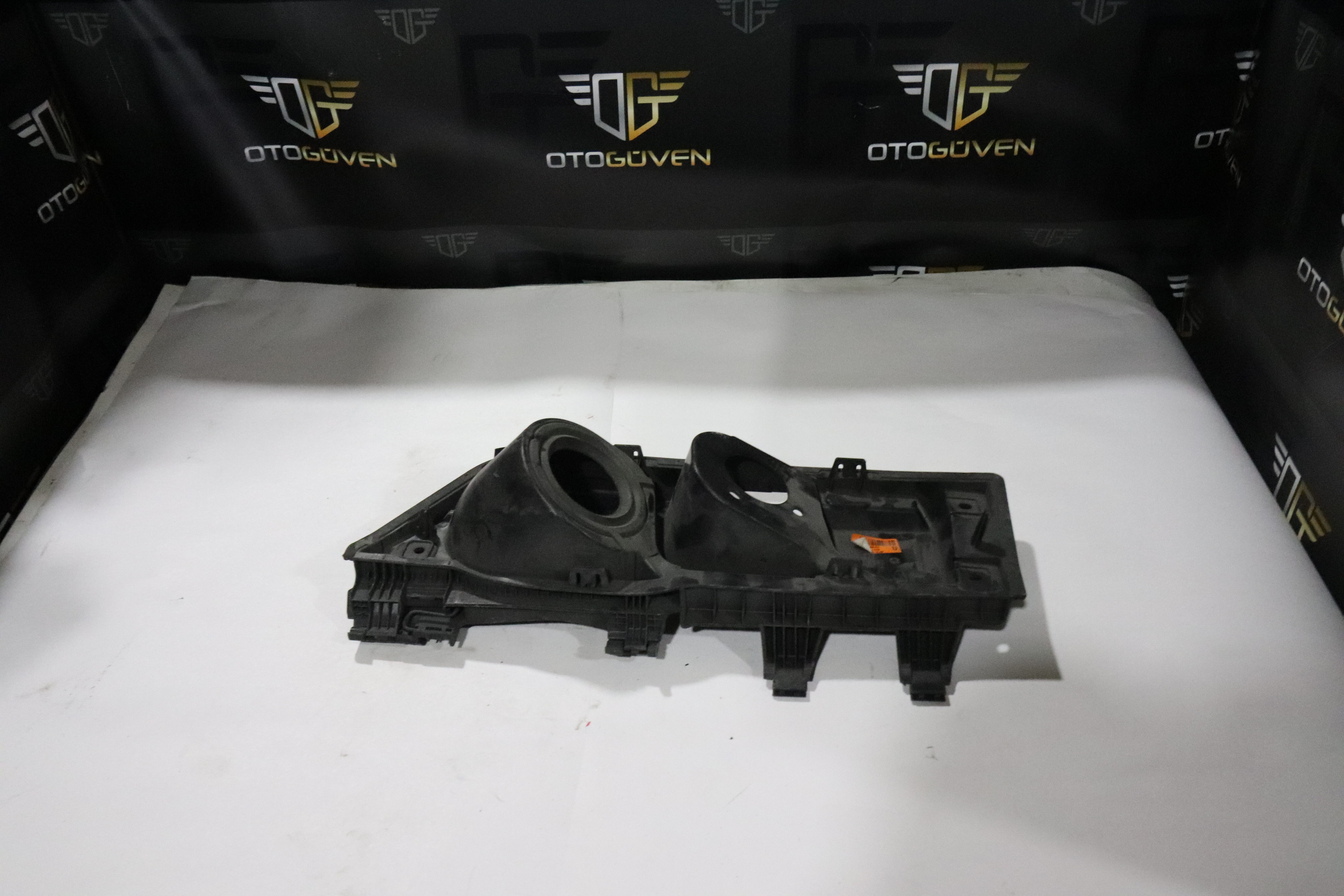 TRANSİT V363 SIFIR MAZOT DIŞ KAPAĞI