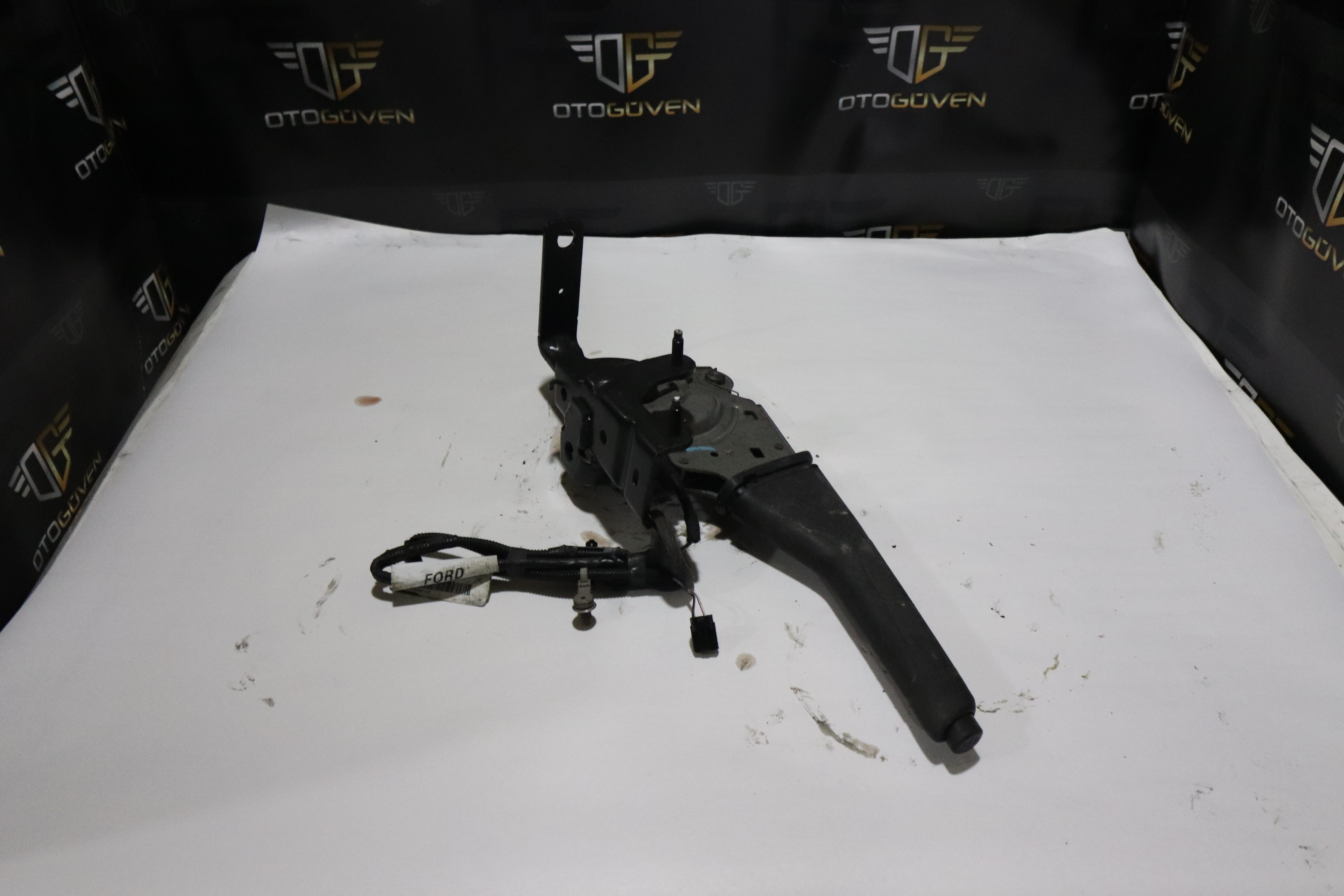 TRANSİT V363 VİTES KOLU